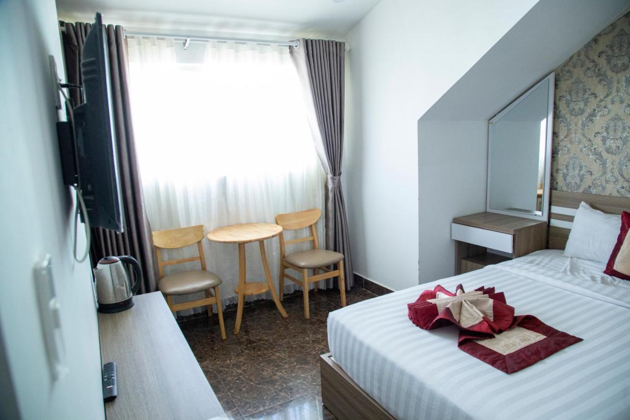 Anh Tien Hotel Đà Lạt Exterior foto